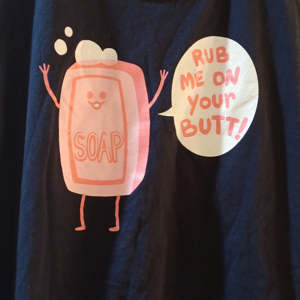 Navy threadless lil' soap tee youth L Noveltu Kitsch Irreverant